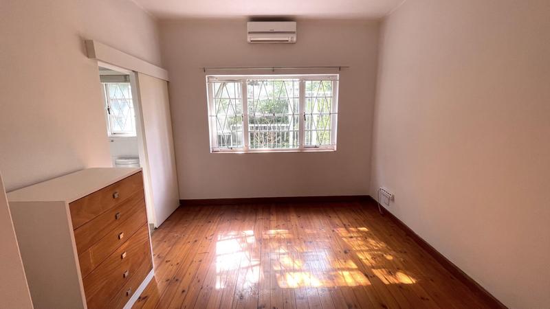 2 Bedroom Property for Sale in Vredehoek Western Cape